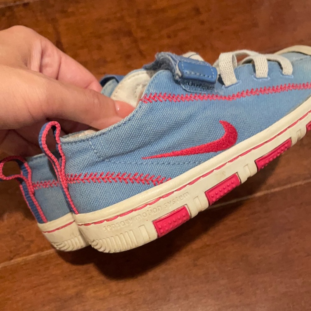 Nike shoes